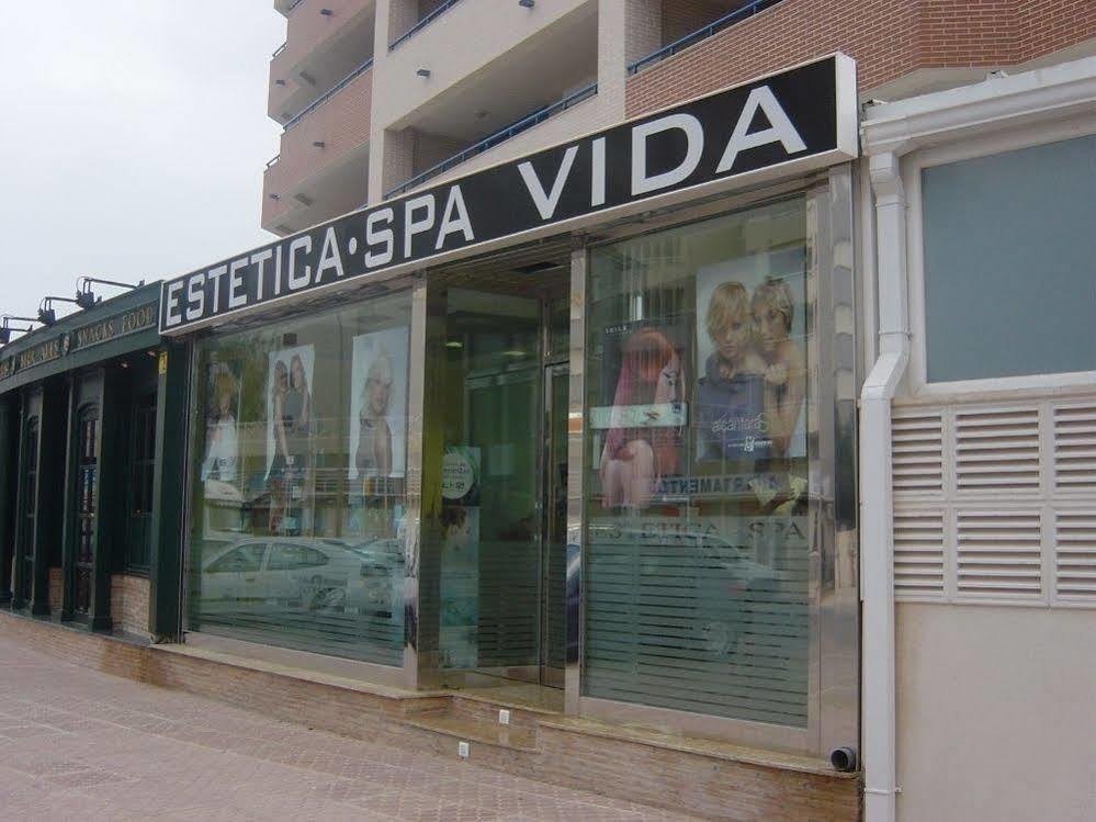 Victoria Beach 3*
